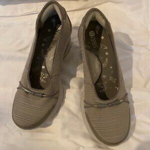 Bzees Fabric Pumps